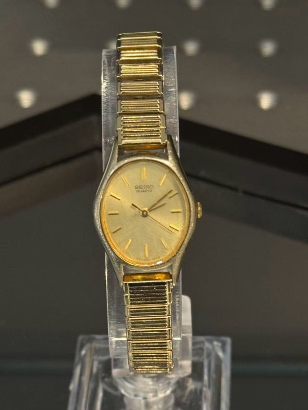 Vintage Seiko Quartz Ladies Watch Gold Tone Working New Battery